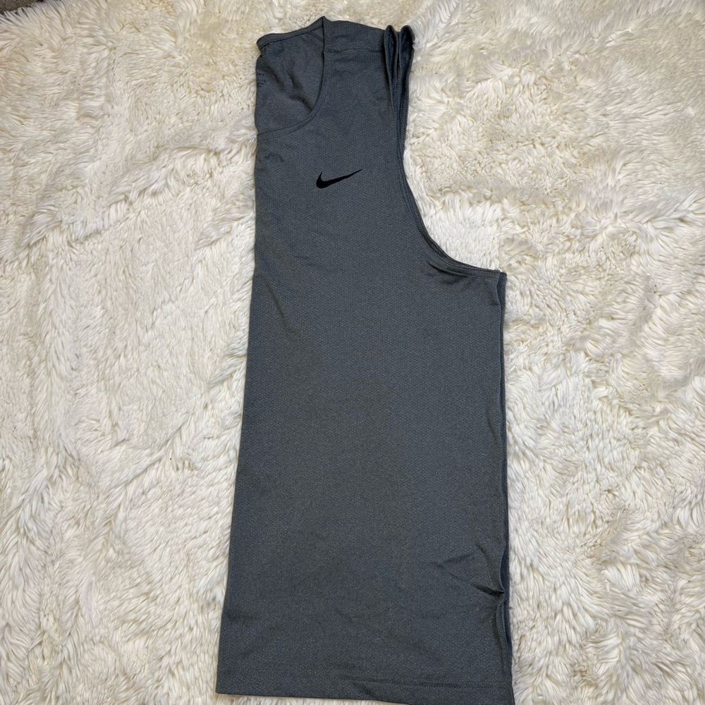 Nike men’s dark gray dri fit tank Top large standard fit lightweight - Picture 6 of 6